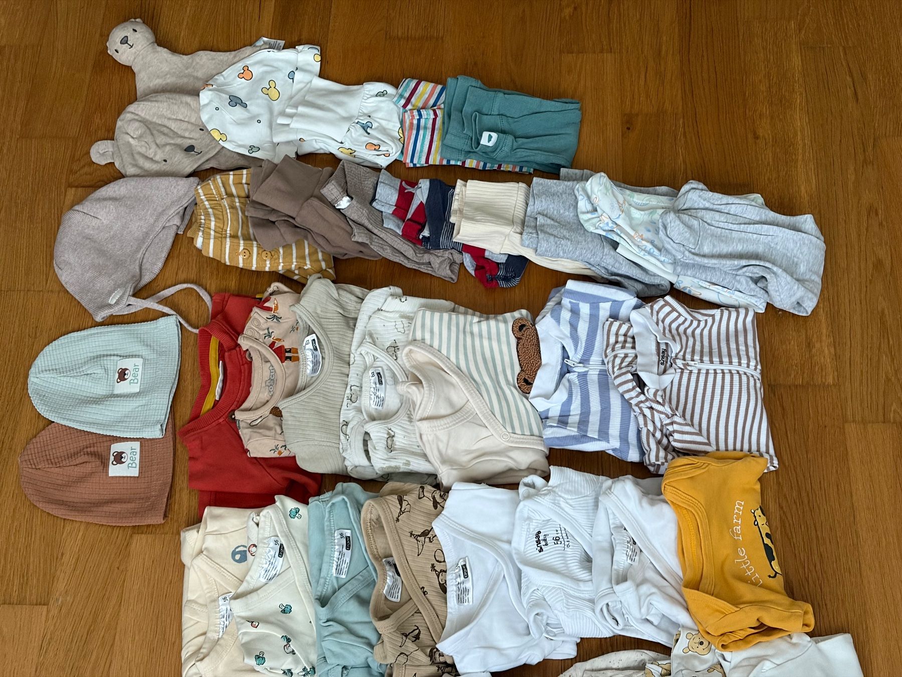 Ensembles coordonnés: Baby Kleiderpaket 38-teilig Gr 56/62 & Schlafsack Baumwolle – D'occasion à Sevelen par Ch_2026_1 1