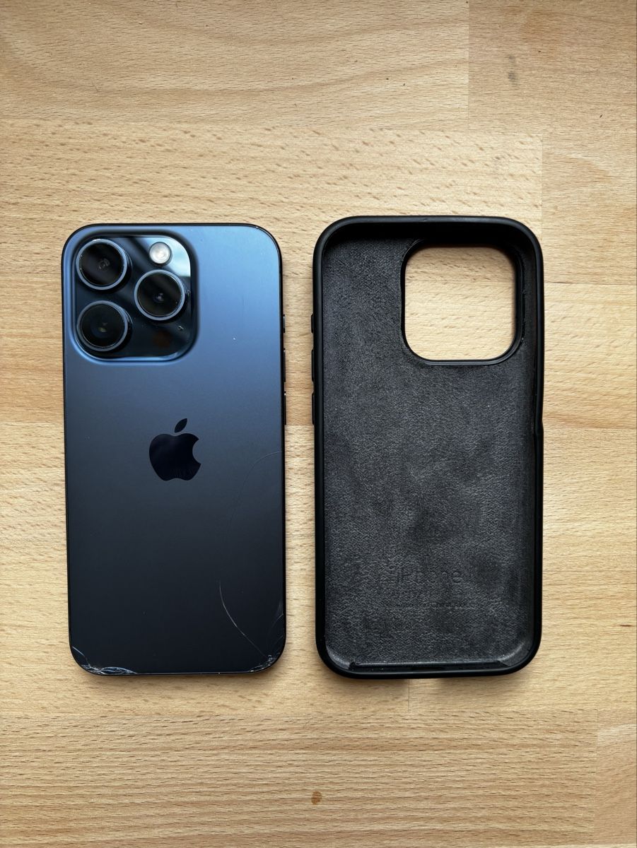 Apple Portables: Iphone 15pro 265gb with case – D'occasion à Beromünster par aileen321