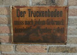 Blechschild "Trockenboden"