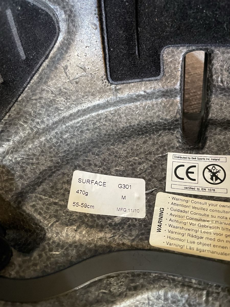 Caschi: Schwarzer KED Helm, Gr M, schwarz – Nuovo (secondo la descrizione) da Glattfelden venduto da hel_8tb6 1