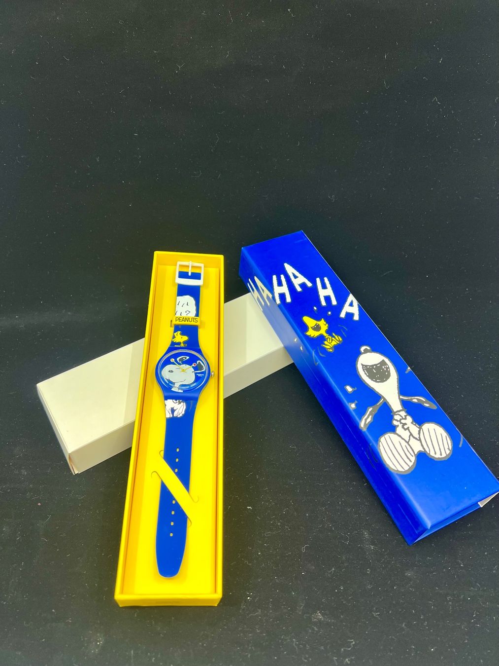 Swatch Montres: Swatch PEANUTS HEE HEE HEE – Neuf avec emballage d'origine à Sion par ROBY_ROBY_ROBY