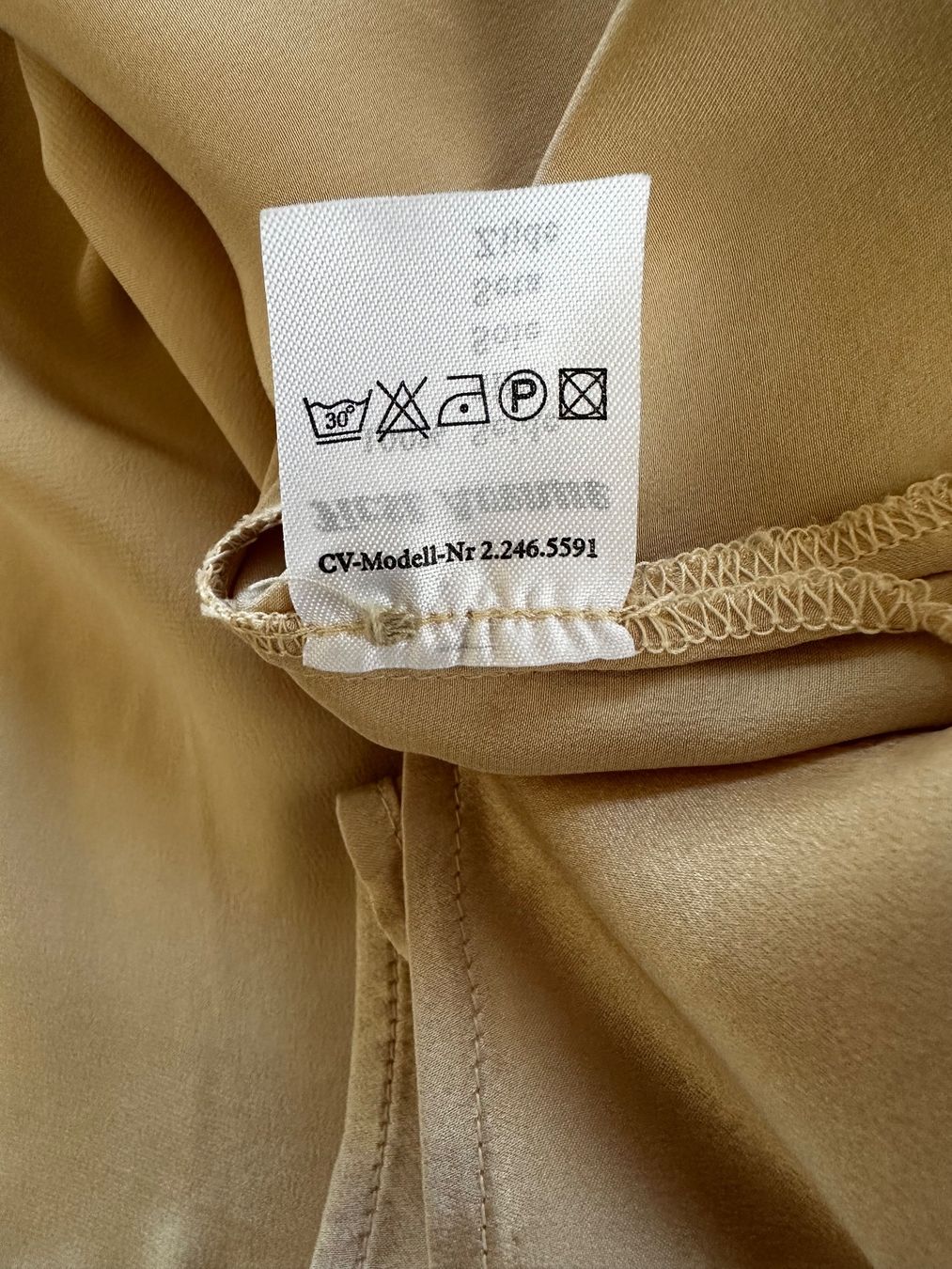 Camicette: Seidenbluse First Avenue 42/44 – Usato da Liestal venduto da Ballybs 4