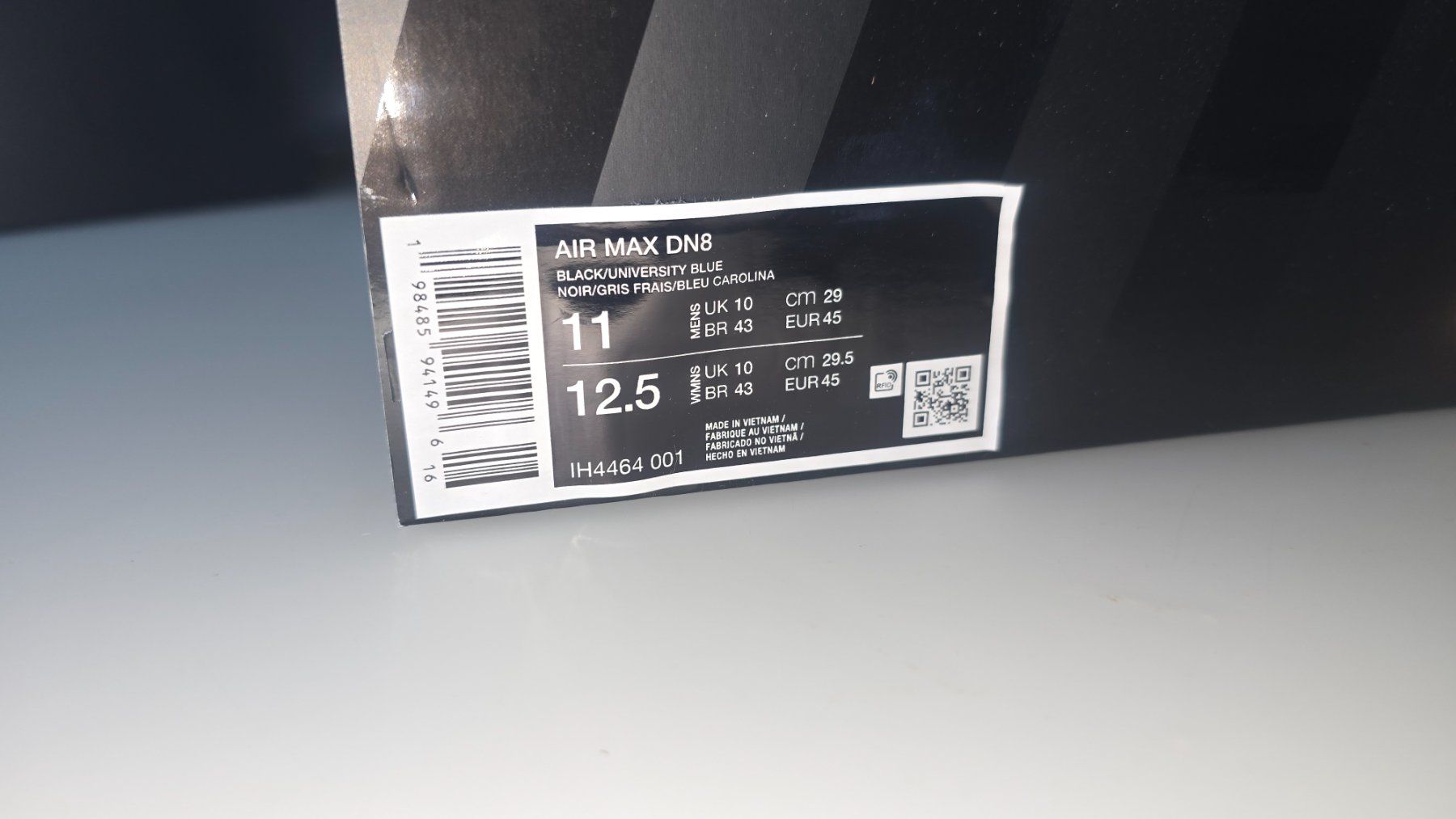 Nike Scarpe da uomo: Nike air Dn 45 neuve – Usato da Estavayer-Le-Lac venduto da zazadavidson 2