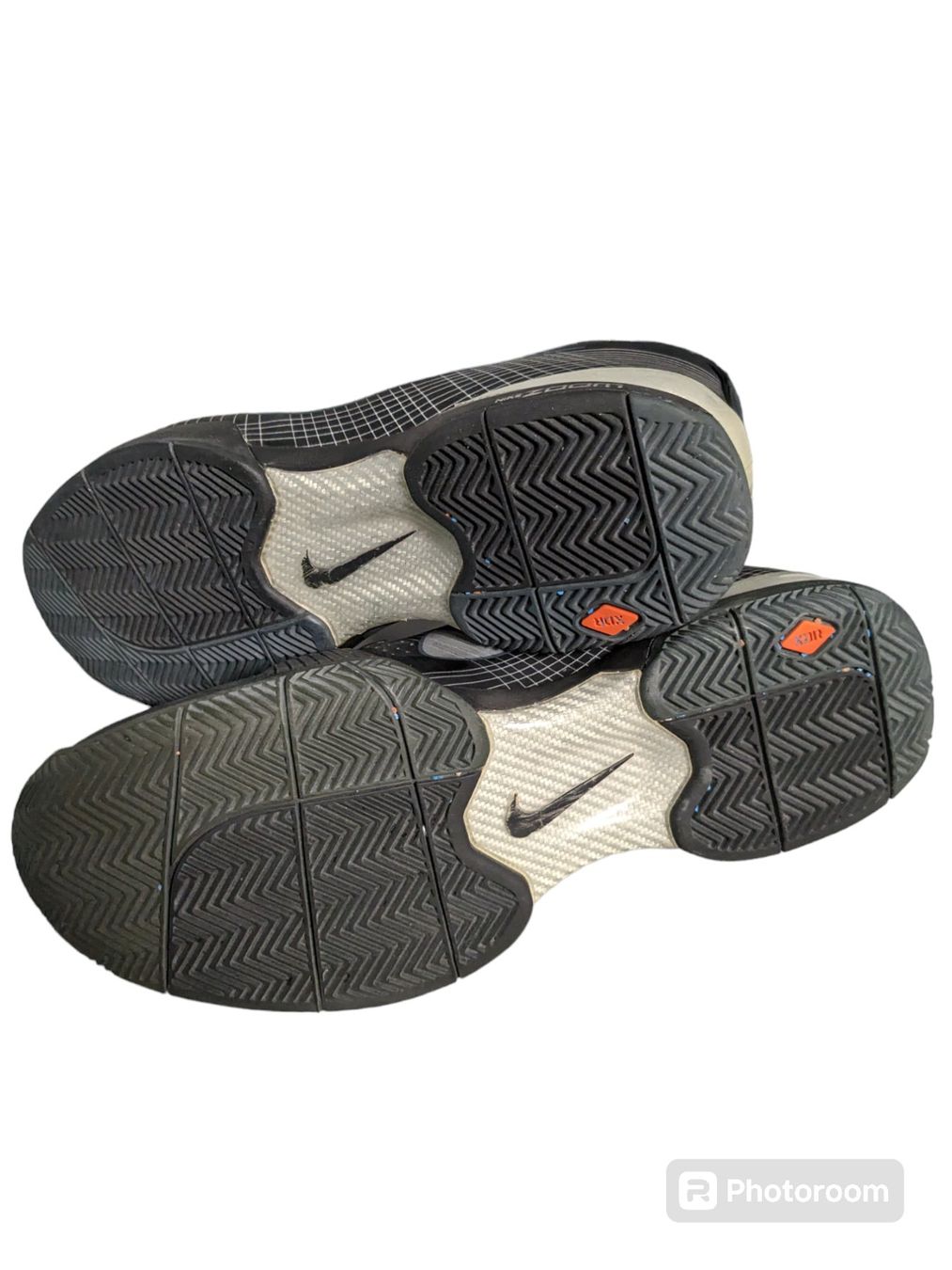 Nike Herrenschuhe: Tennisschuhe Nike Grösse 42 – Gebraucht aus Wil SG von Studi_123 2