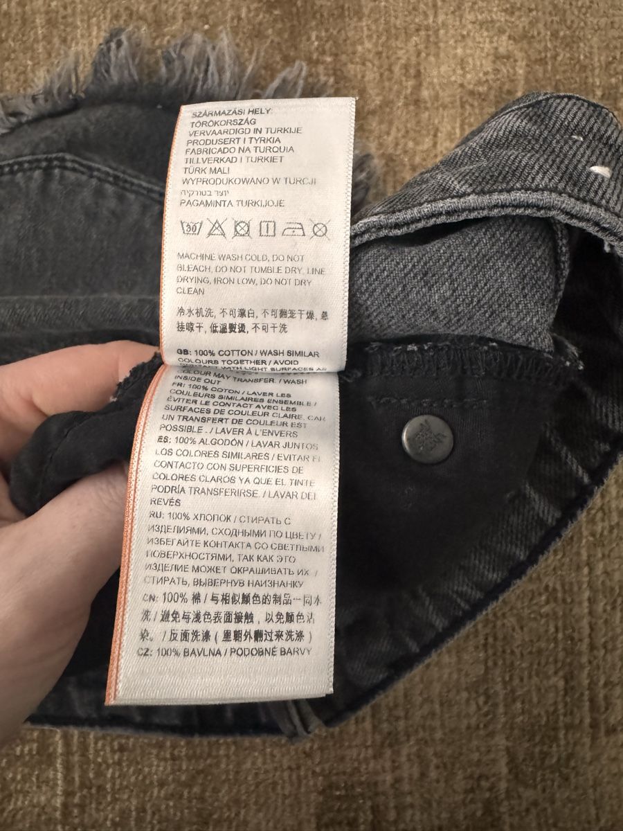 Superdry Jeans: Superdry Denim Shorts – Usato da Zürich venduto da Tanja_G88 2