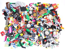1.5 kg. Legoteile mit Minifiguren