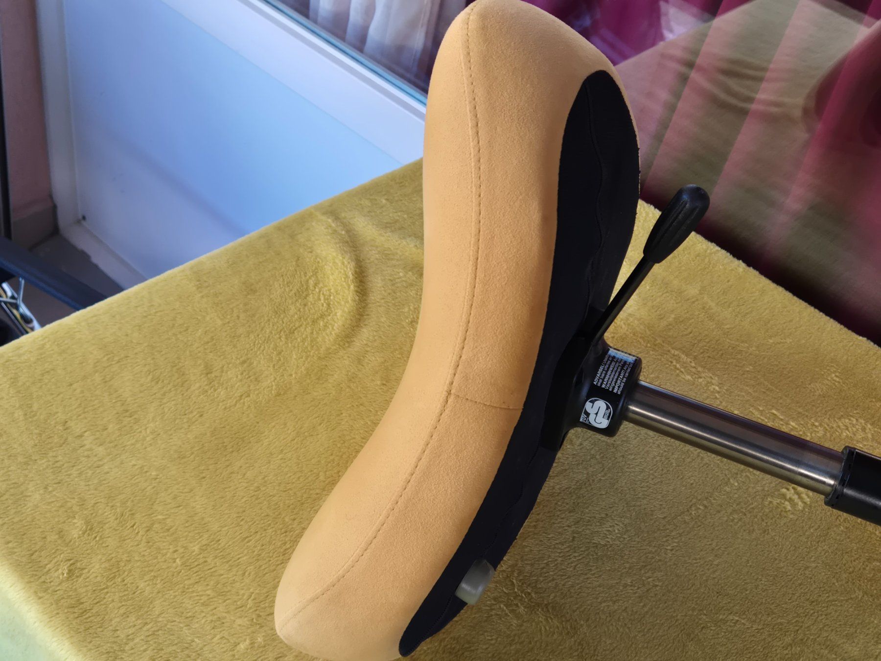 Stokke Hocker: Stokke Varier Move Sattelhocker – Gebraucht aus Monthey von McAuthor 3