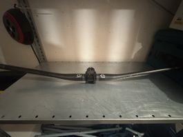 Race Face Next R Carbon Lenker 800 mm + Race Face Turbine-R 