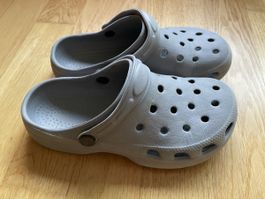 Clogs grau Groesse 33 gebraucht