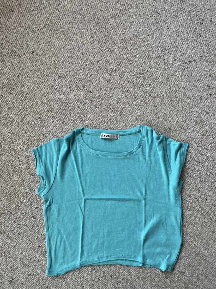 Camicette, T-shirt & Top: Blaues Oberteil, Grösse M – Usato da Sirnach venduto da aru_7cc2