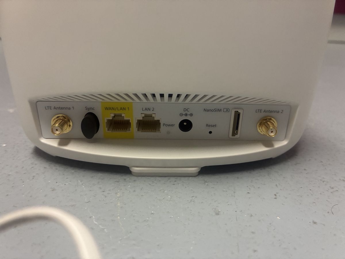 Netgear Modems & Router: Netgear Orbi 4G LTE WiFi – Gebraucht aus Münchenstein von pricehouse 2