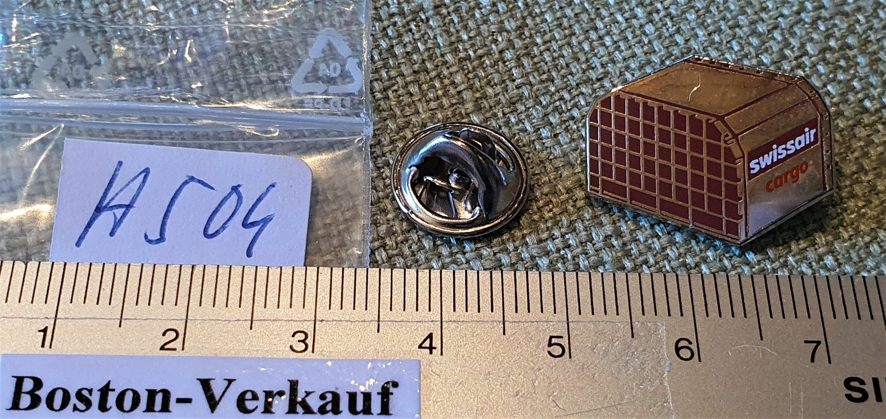 Placchette & Badge: H504 - Pin Swissair Cargo Container – Usato da Reinach BL venduto da Boston-Verkauf 2