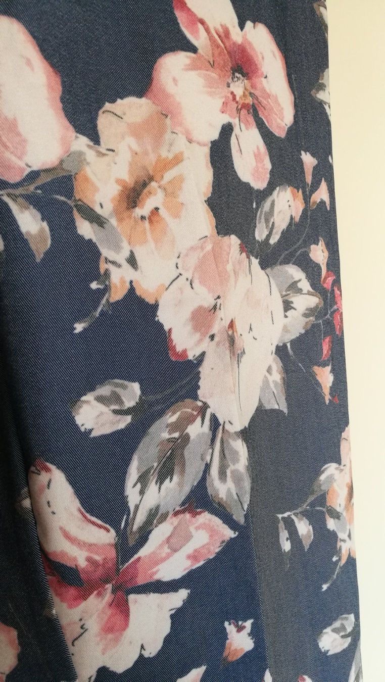 Hosen: ELLEI pantalon d'été – Gebraucht aus Martigny von Lea_lucci 1