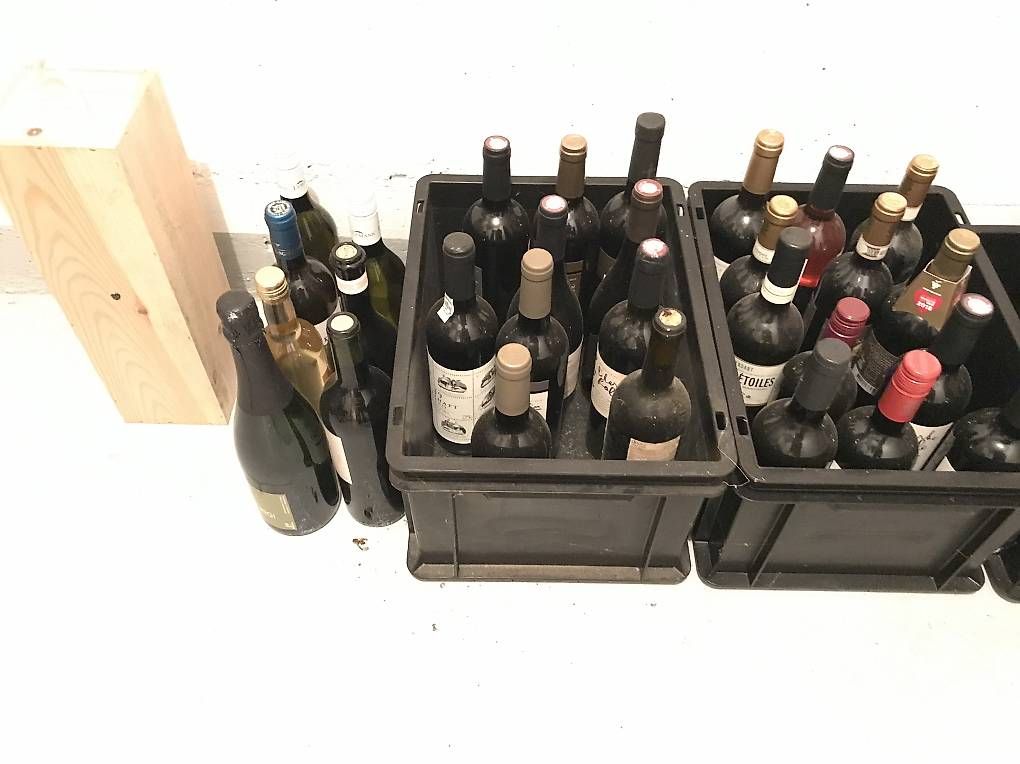 Altro in Stoviglie & Bicchieri: Ca. 50 Div. Wein flaschen – Nuovo e nell'imballaggio originale da Goldau venduto da hammer011 1
