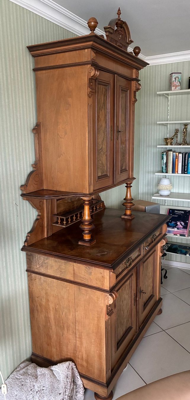 Buffets: Buffet um 1900 Nussbaumholz – D'occasion à Gümligen par Roe22 1
