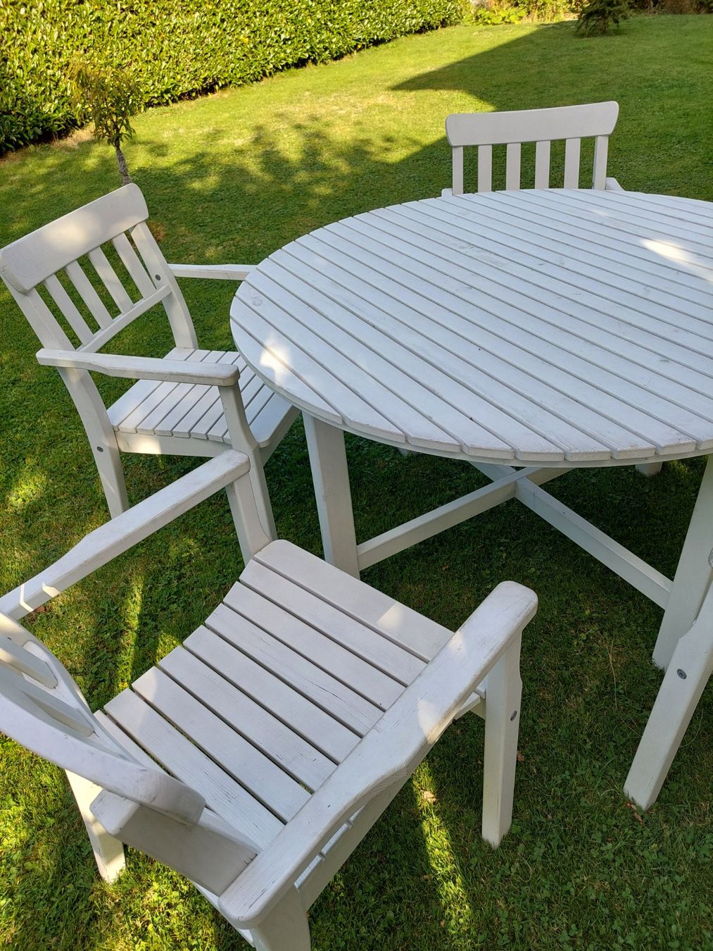 Ikea Set di tavolo e panche: Gartentisch und 5 Stühle – Usato da Heerbrugg venduto da Teddy2004 1