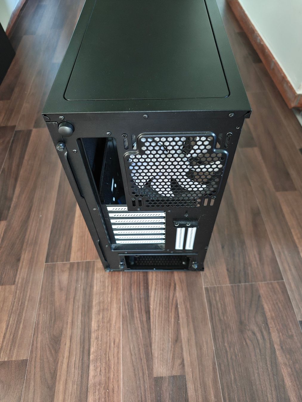 Fractal Custodie: Fractal Define R6 Black – Usato da Schlieren venduto da giu01 3