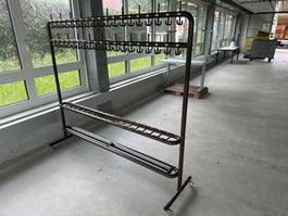 grosser Garderobenständer/Kleiderständer, Rollen! 76 Haken