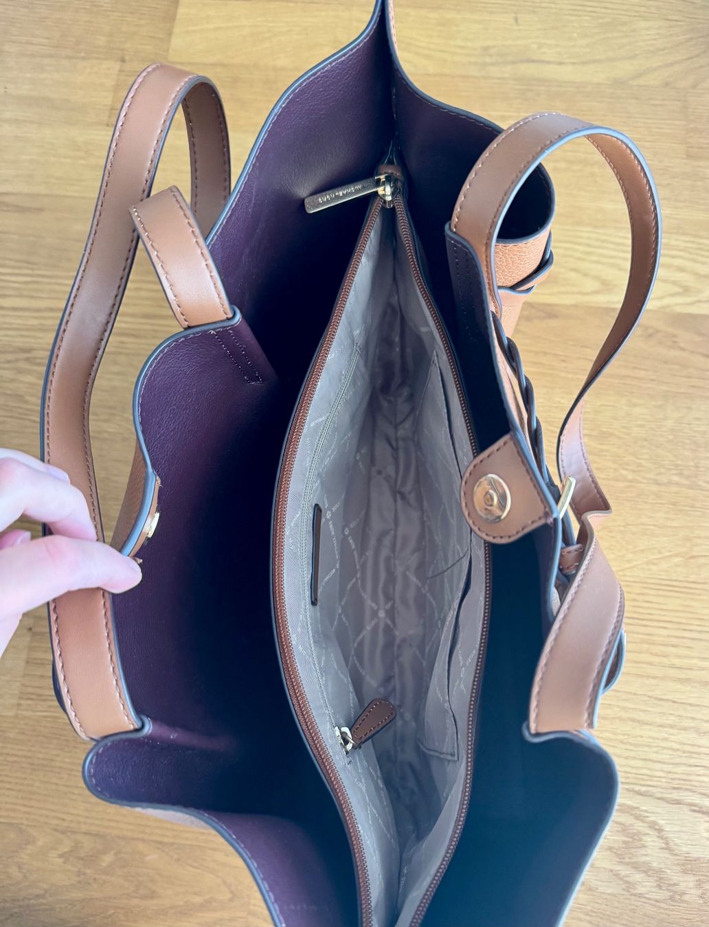 Michael Kors Borse da donna: Michael Kors Tasche Damen – Usato da Biel-Benken BL venduto da csr_b6dz 2