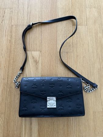 Schwarze MCM Crossbody Bag - Top Zustand - wie neu!