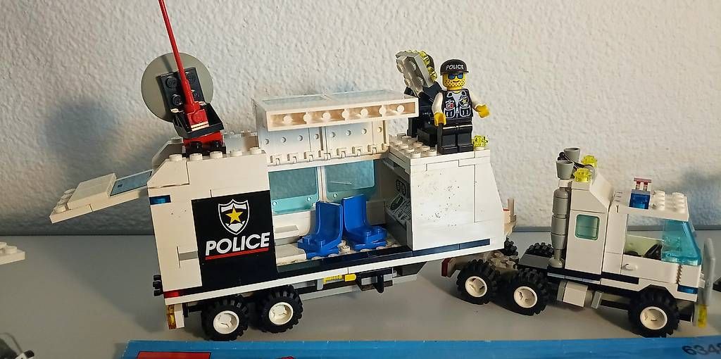 Giocattoli: Lego Polizei, Krankenwagen VERSAND INKLUSIVE – Usato da Giswil venduto da Anubis20 1