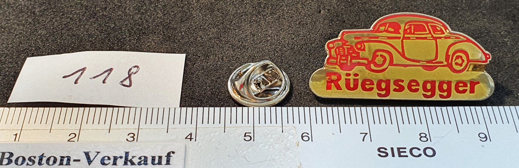 Placchette & Badge: 118 - Pin Auto Oldtimer Rüegsegger – Usato da Reinach BL venduto da Boston-Verkauf 1