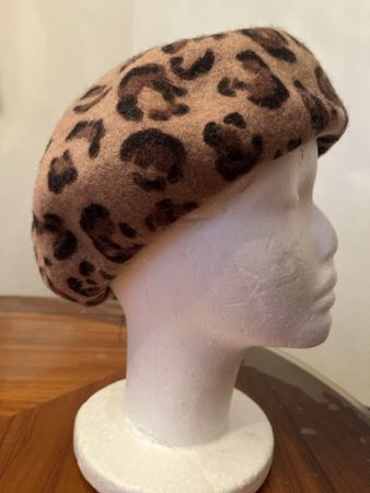 Leopard Woll-Beanie, one Gr Gereinigt Top neuwertig