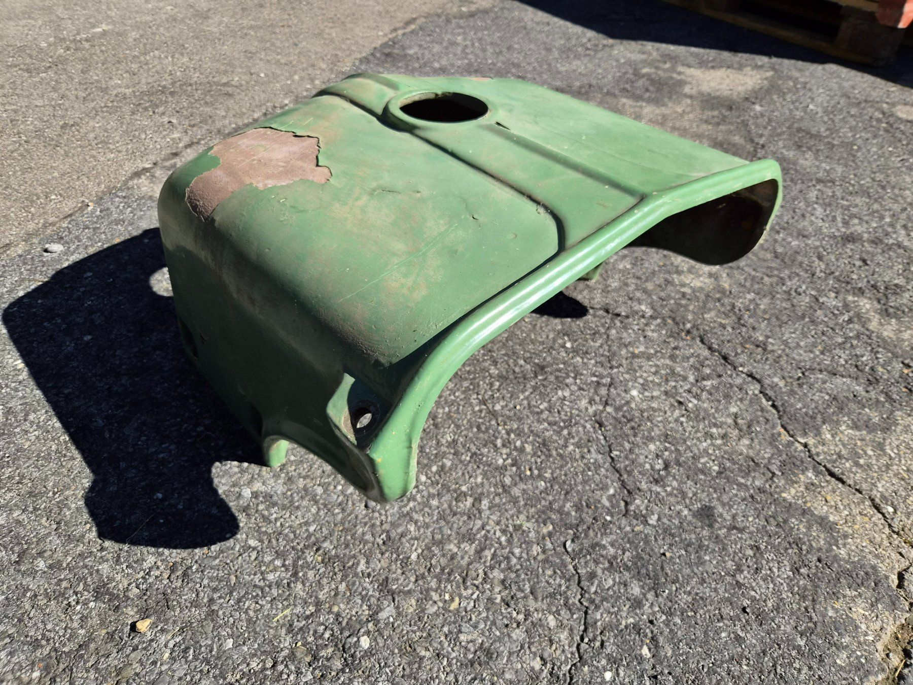 Hürlimann Trattori: Hürlimann Oldtimer Traktor Kühlerfront Oberteil D100, D200 – Usato da Dürnten venduto da Bachtel84 2