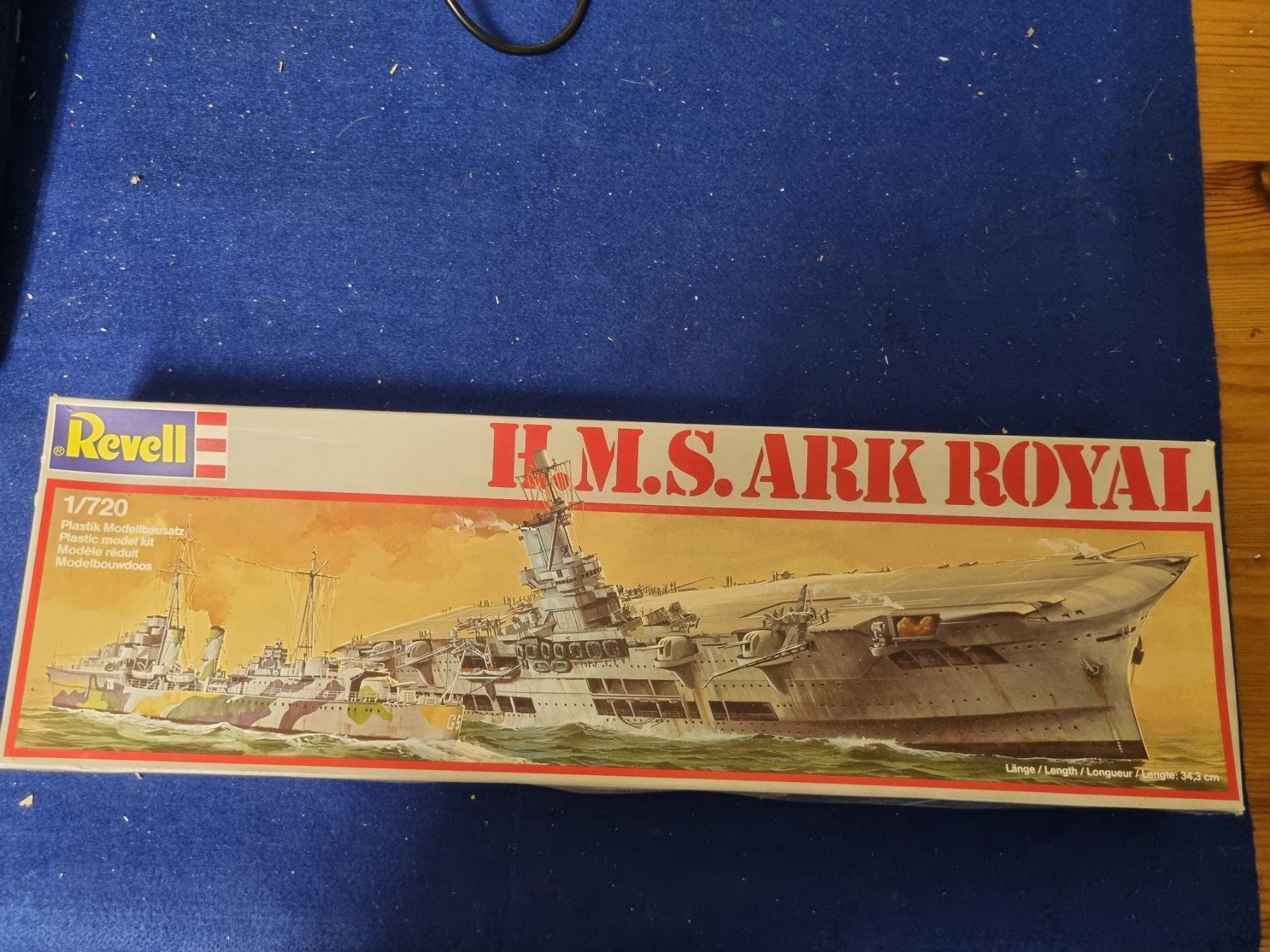 Kit di modellismo & Modellini statici: Flugzeugträger H.M.S ARK Royal – Nuovo (secondo la descrizione) da Wettingen venduto da Mmarb
