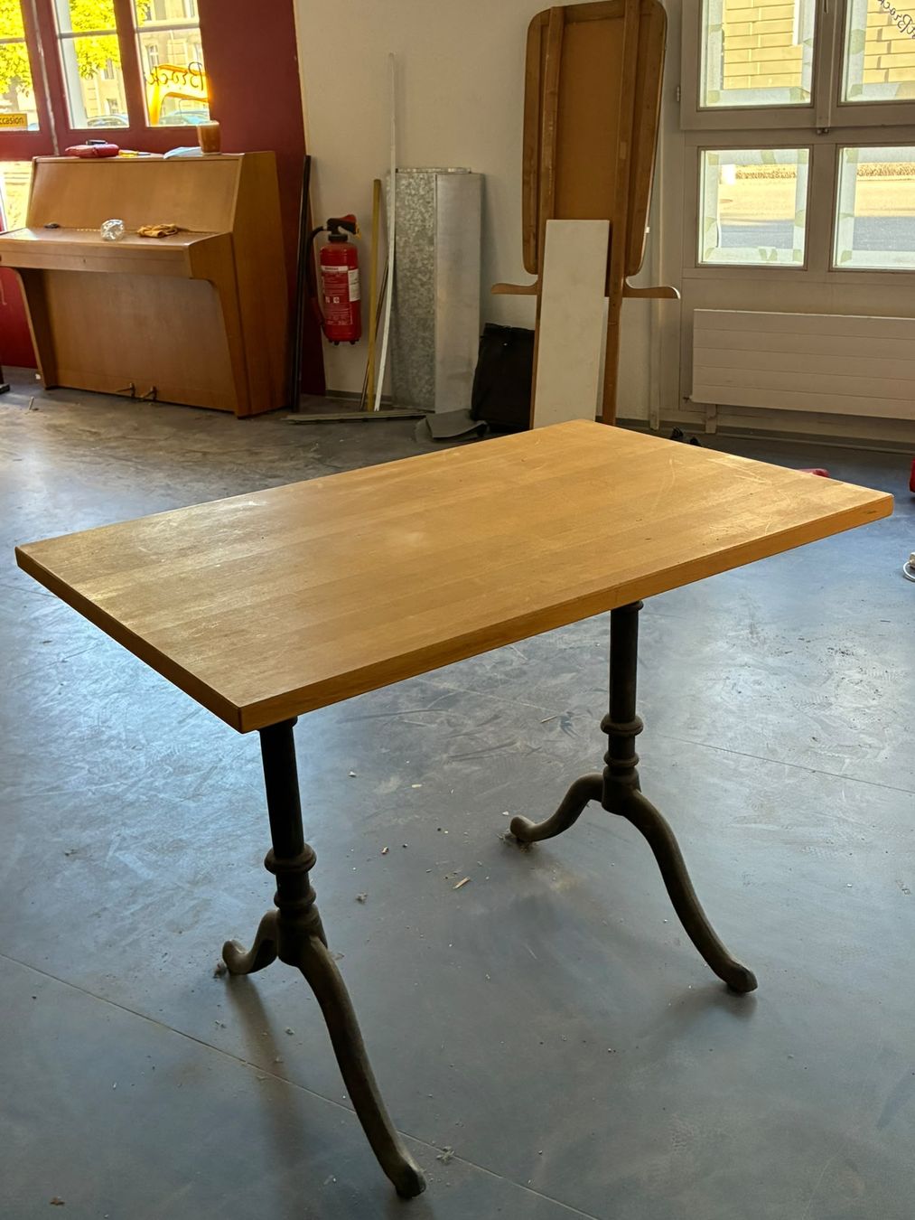 Tavoli: Beizentisch (10 Stück) – Nuovo (secondo la descrizione) da Bern venduto da Bed_and_Brocki 1