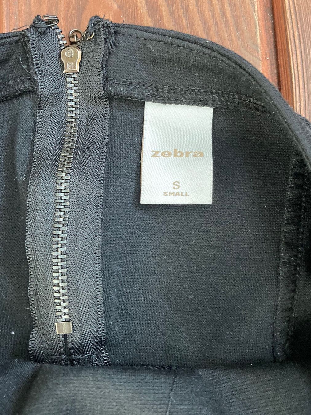 Zebra Vestiti & Gonne: Robe bustier Zebra – Usato da Vionnaz venduto da nadinus73 1