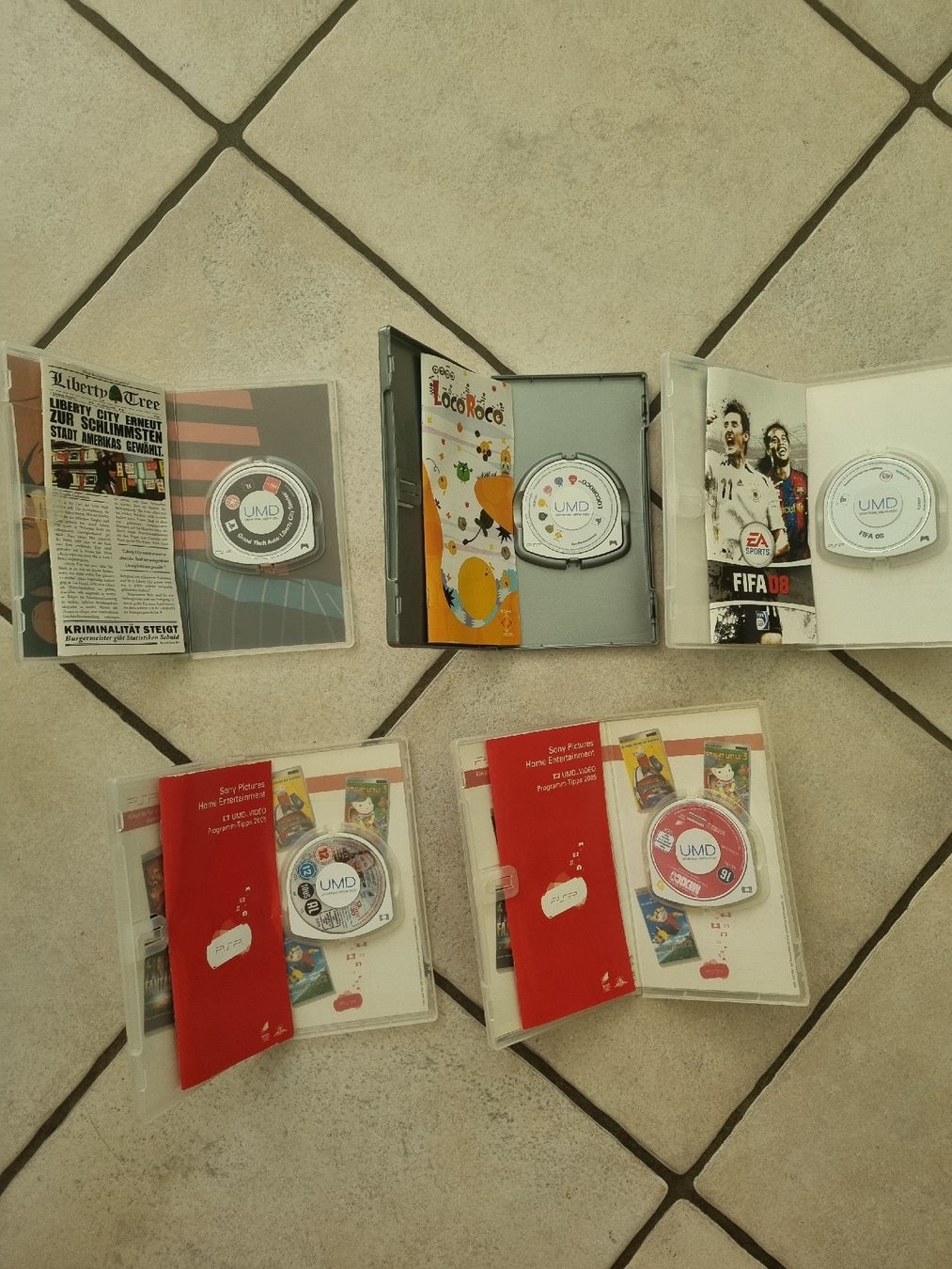 Sony Jeux: PSP Bundle Games + Filme – D'occasion à Oberrieden par Yasmin_8 2