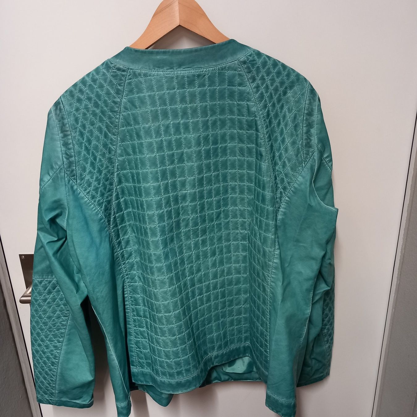 Bonita Giacche: Kunstlederjacke Bonita Gr.48 türkis – Usato da Gwatt (Thun) venduto da umwelt-brocki 1