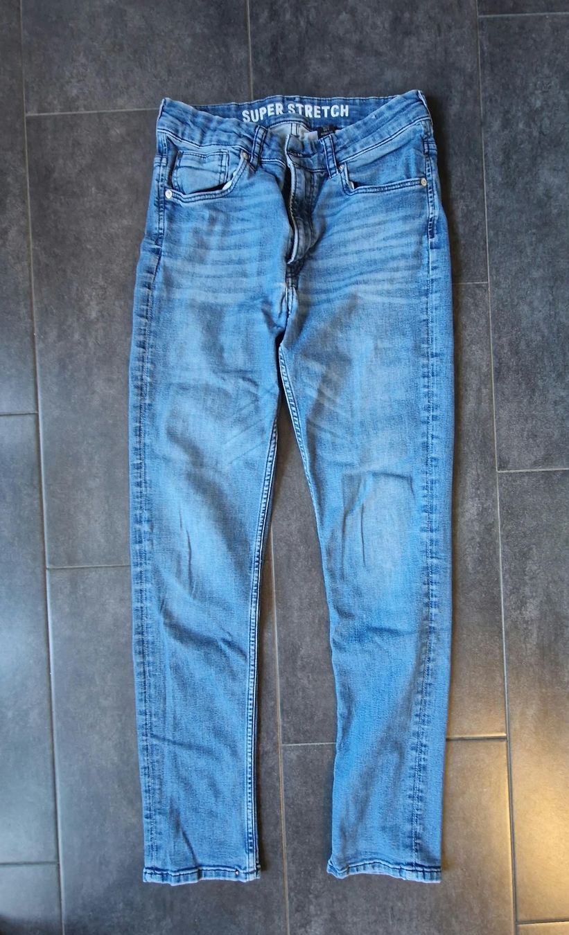 Lotti & Set di vestiti: Jeans-Paket Gr. 170 – Usato da SCHERZINGEN venduto da Corinne131313 1