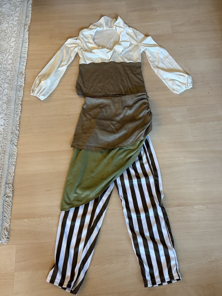 Costumi: Damen Fasnachtskostüm Piratin Grösse S – Usato da Zürich venduto da Esmeralda86