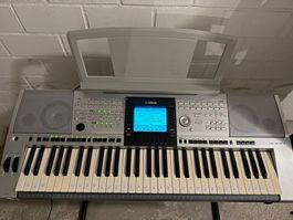 Yamaha PSR 3000