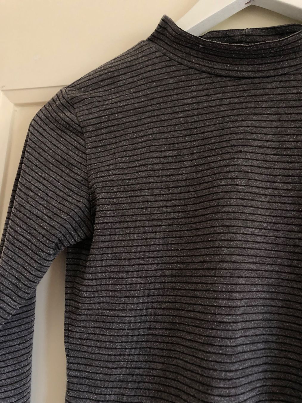 Pulls & Sweat-shirts: Pullover crop striped – D'occasion à Solothurn par alinamaeva 1
