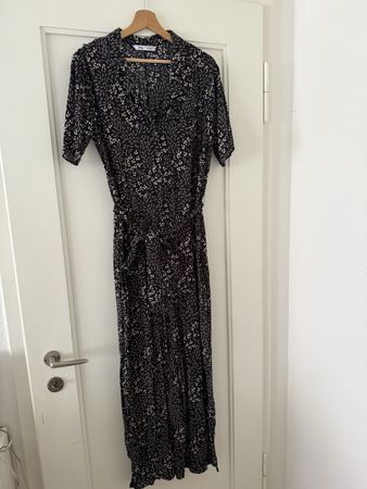 Zara Woman floral print jumpsuit - perfect for summer!