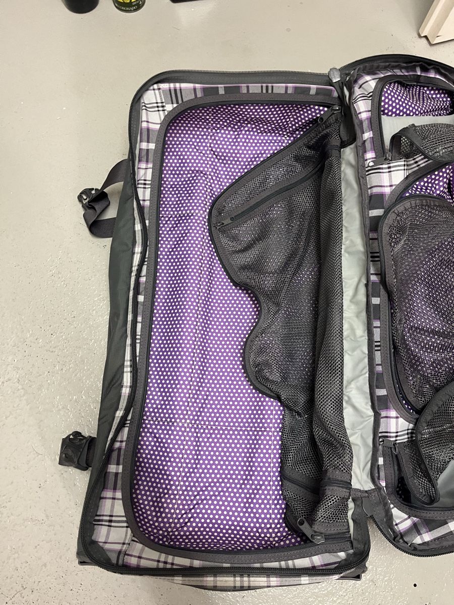 Dakine Valises de voyage: Koffer DAKINE – D'occasion à Birmensdorf ZH par Sab5555 1