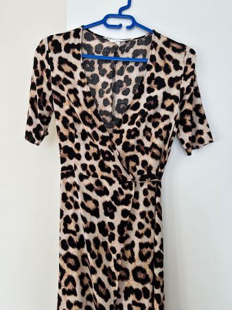 Kleid Leopard Muster