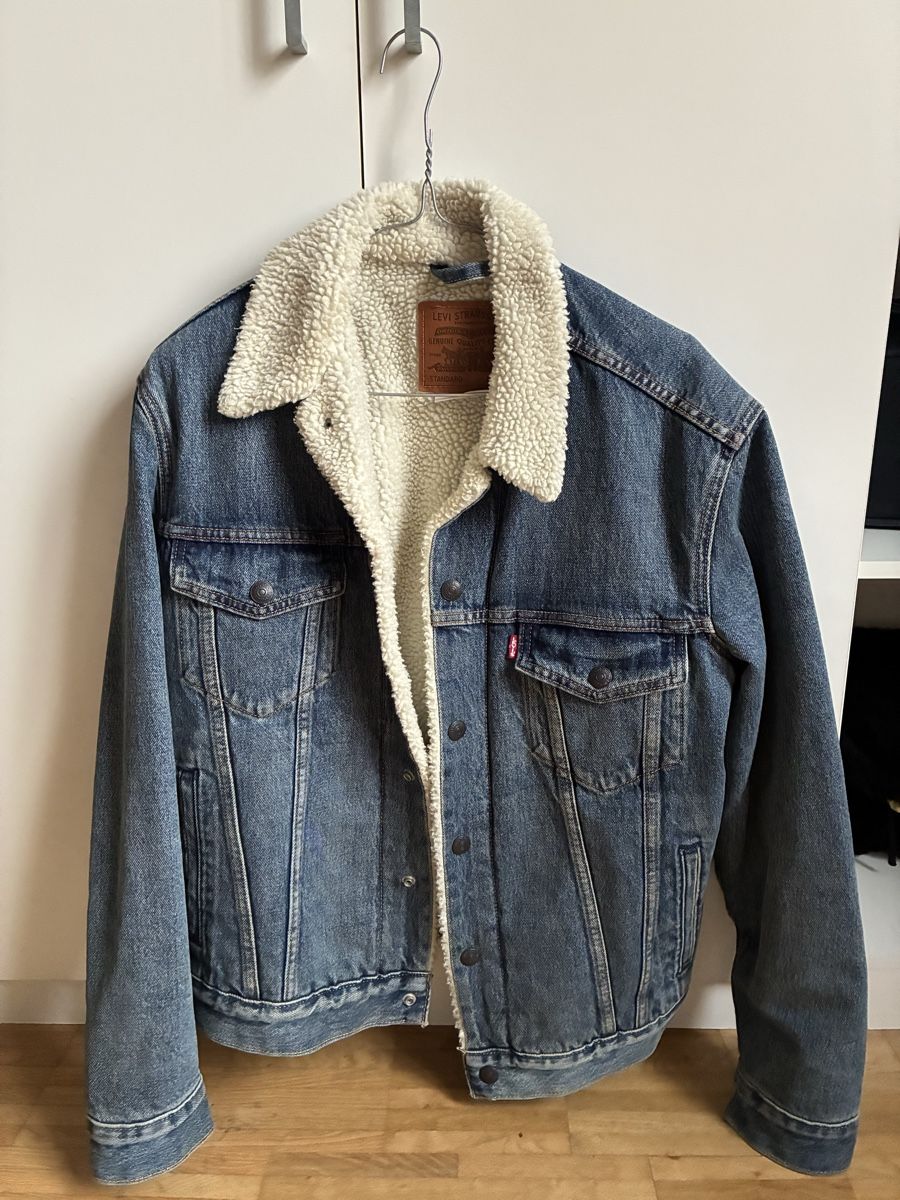Levi's Giacche: Jeansjacke Levi's mit Fellfutter Grösse S blau – Nuovo (secondo la descrizione) da Bern venduto da pee_ls97