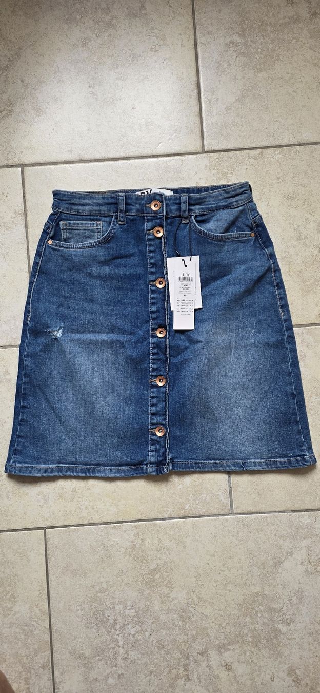 Röcke: Jupe en Jeans JDY xs – Neu und originalverpackt aus Ste-Croix von kar_9x7w