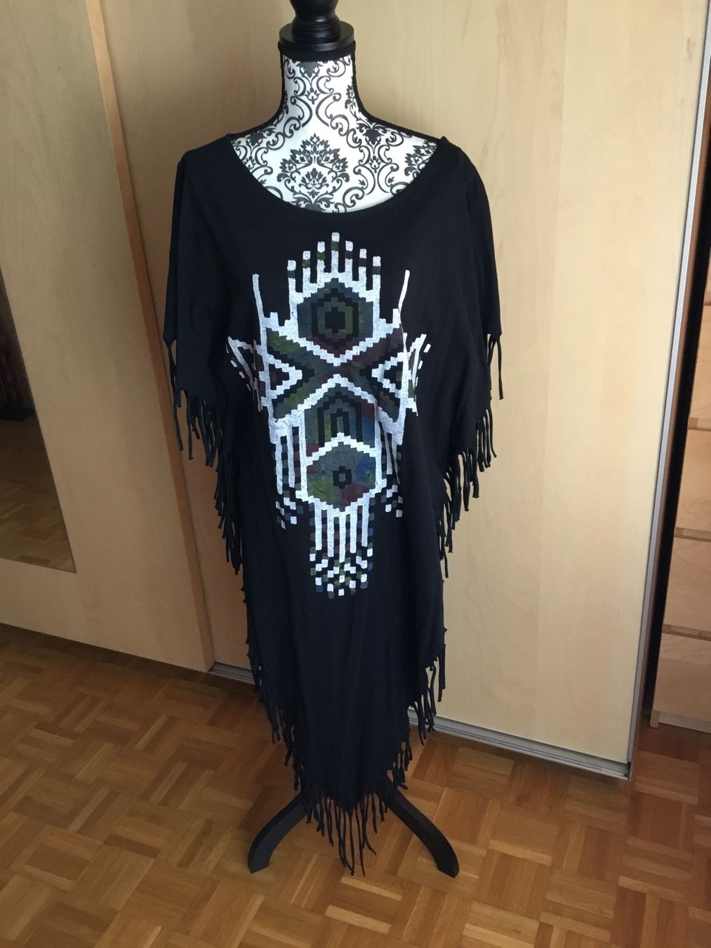 Tuniken: Tunika / Strandkleid "Shopaholic" ca. L – Gebraucht aus Endingen von Warlock