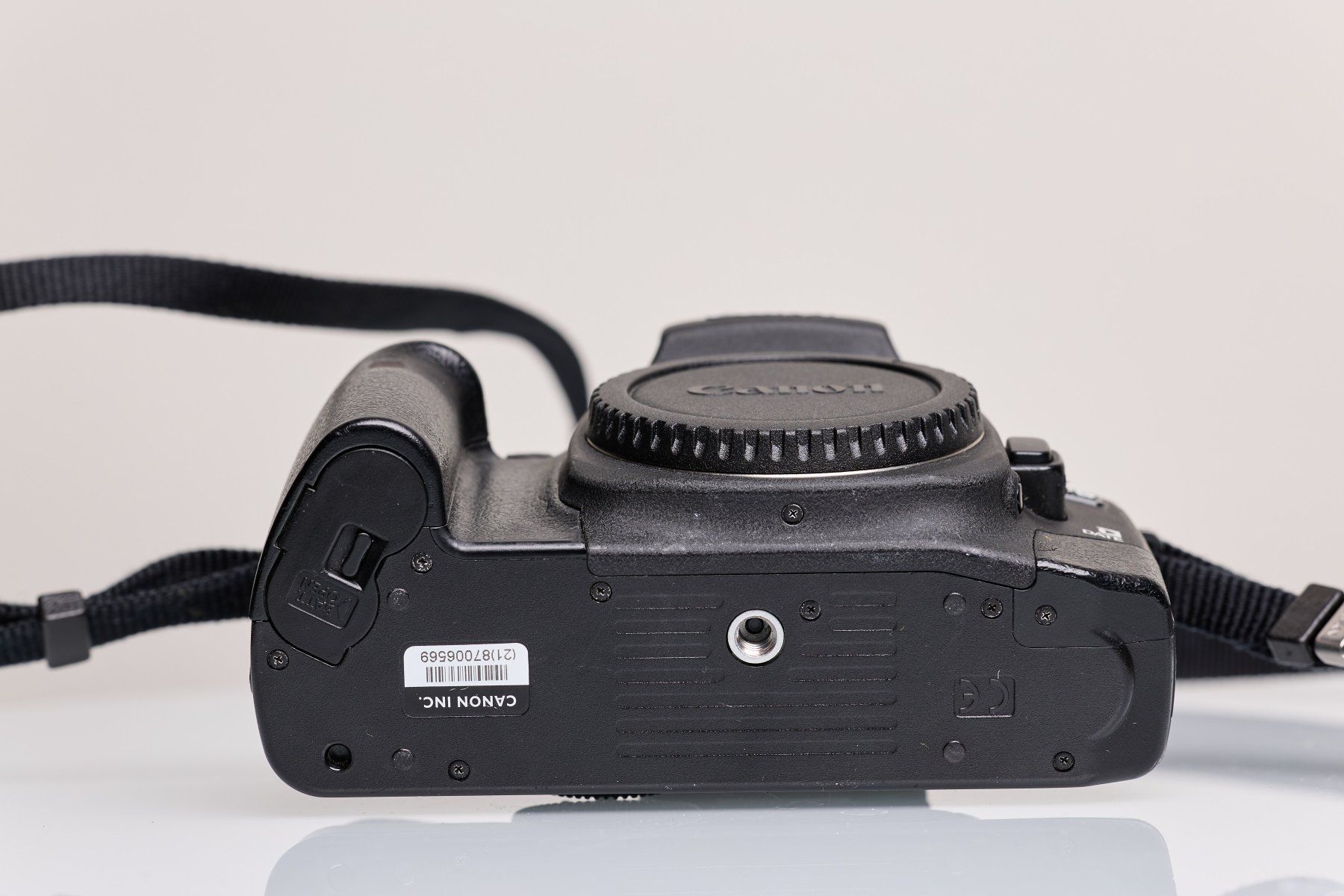Canon Kamera: Canon EOS 30V mit Batteriegriff (BP-300) – Gebraucht aus Grüt Gossau ZH von ValentinHehli 6