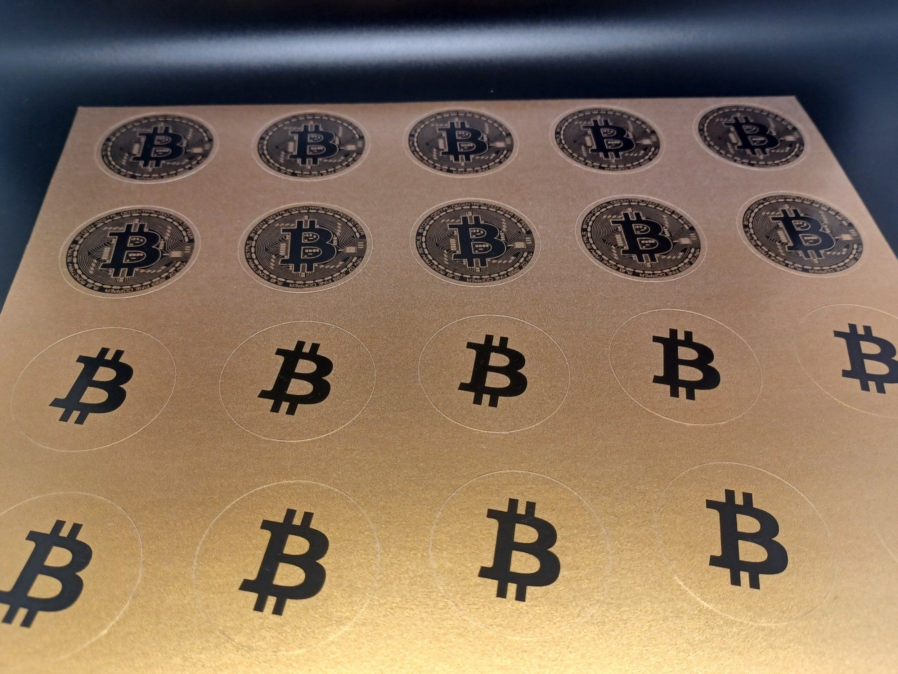 Aufkleber: Bitcoin Sticker  / 20 Stück BTC / 3,5 cm – Neu und originalverpackt aus Turbenthal von enjak 2