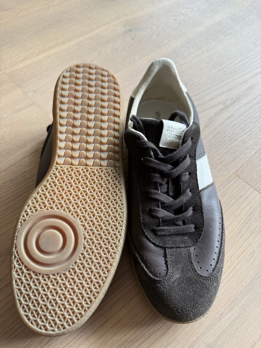 Scarpe da donna: Sneaker braun Gr. 40 eher klein geschnitten – Nuovo (secondo la descrizione) da Schwerzenbach venduto da Rivi2 2