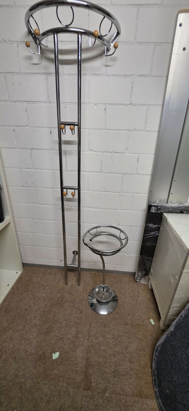 Guardaroba: GARDEROBE (CHROM) – Nuovo (secondo la descrizione) da Othmarsingen venduto da koe_7xtj 1