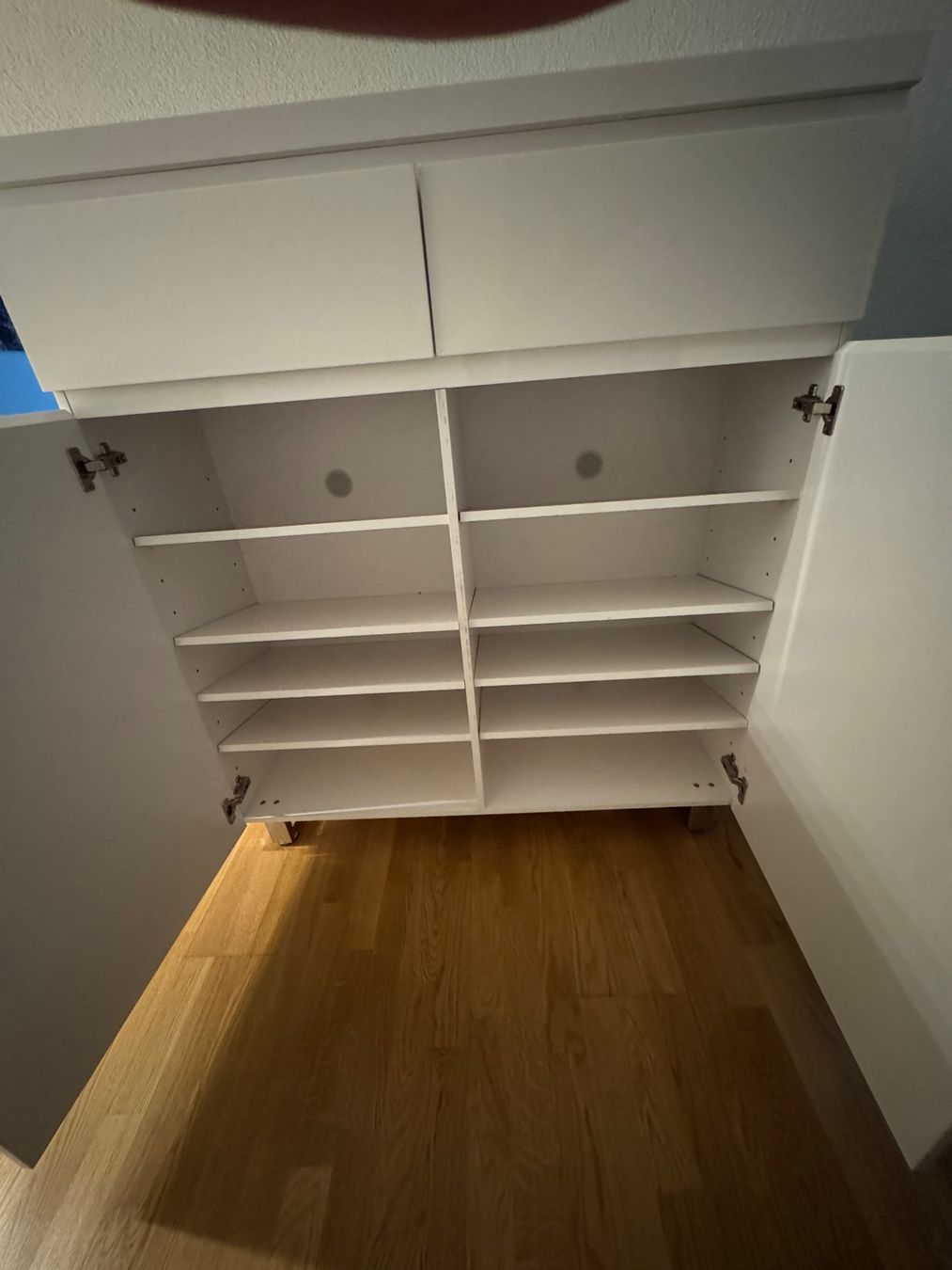 Cassettiere: Kommode / Schuhschrank hochglanz weiss – Usato da Zürich venduto da bytsan 1