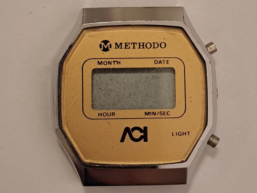 Wecker Marvel X-MEN APOCALYPSE Vintage LED Digitaluhr Herren – Retrostil Aus Den 70ern, Silberfarben Retro Digitaluhr