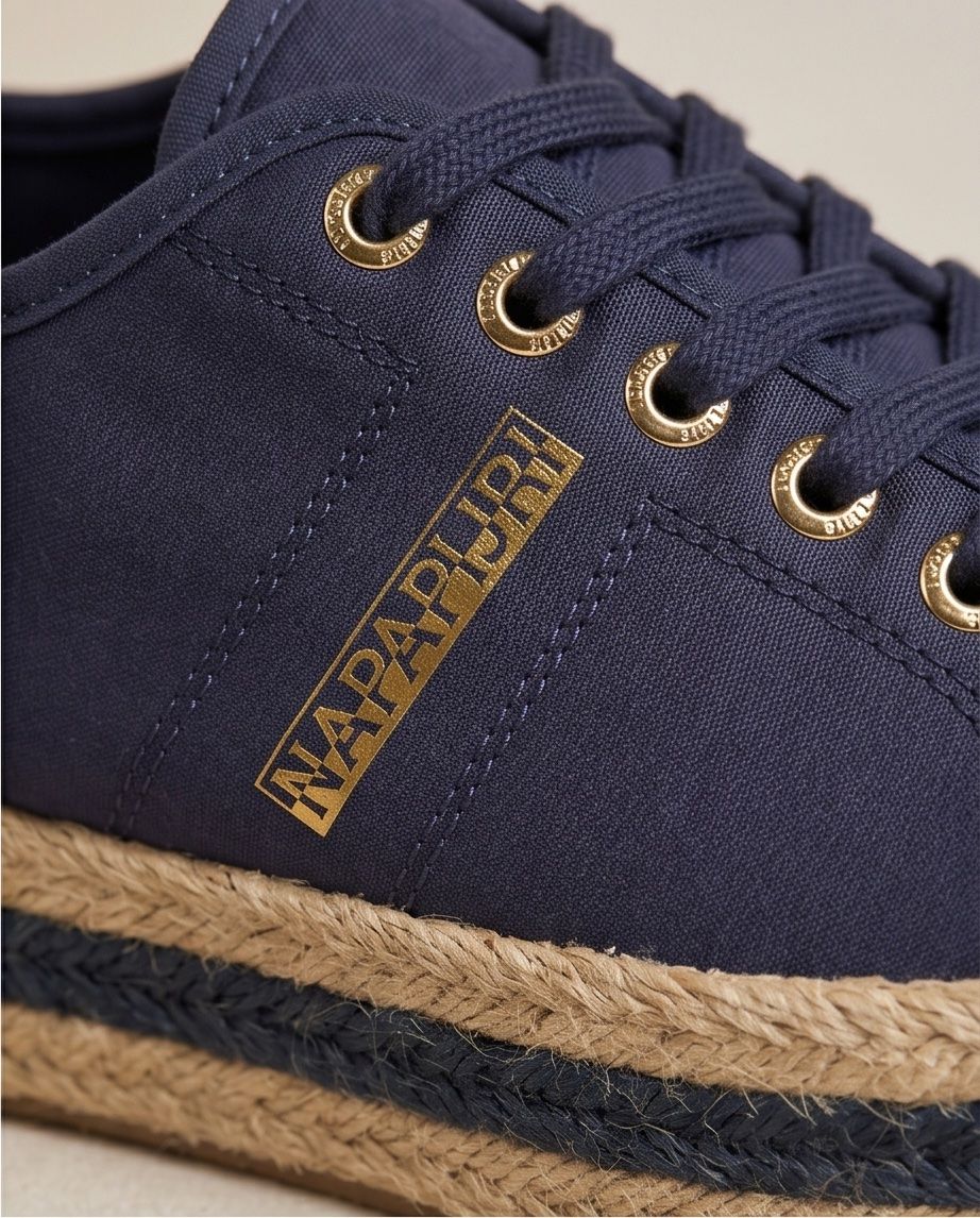 Napapijri Scarpe per ragazze: NAPAPIJRI chaussures - neuves - 37 – Nuovo (secondo la descrizione) da Vuisternens-Romont venduto da gol_xp6p 2